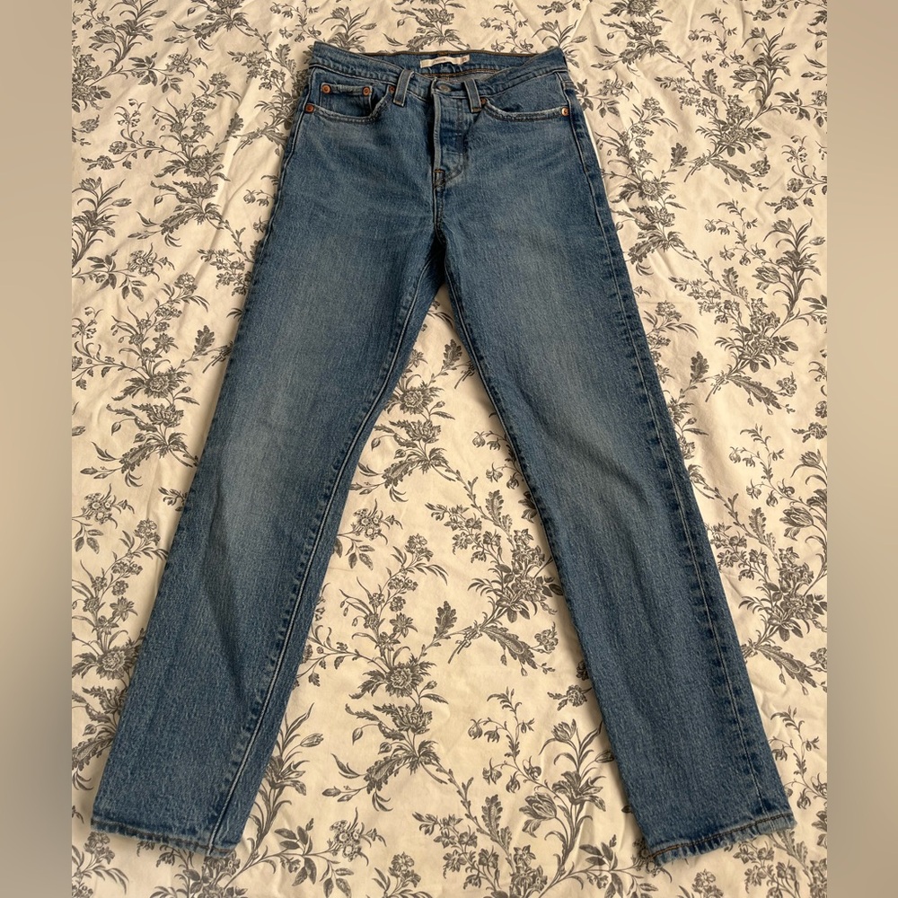 Levi's Wedgie Fit Blue Jeans